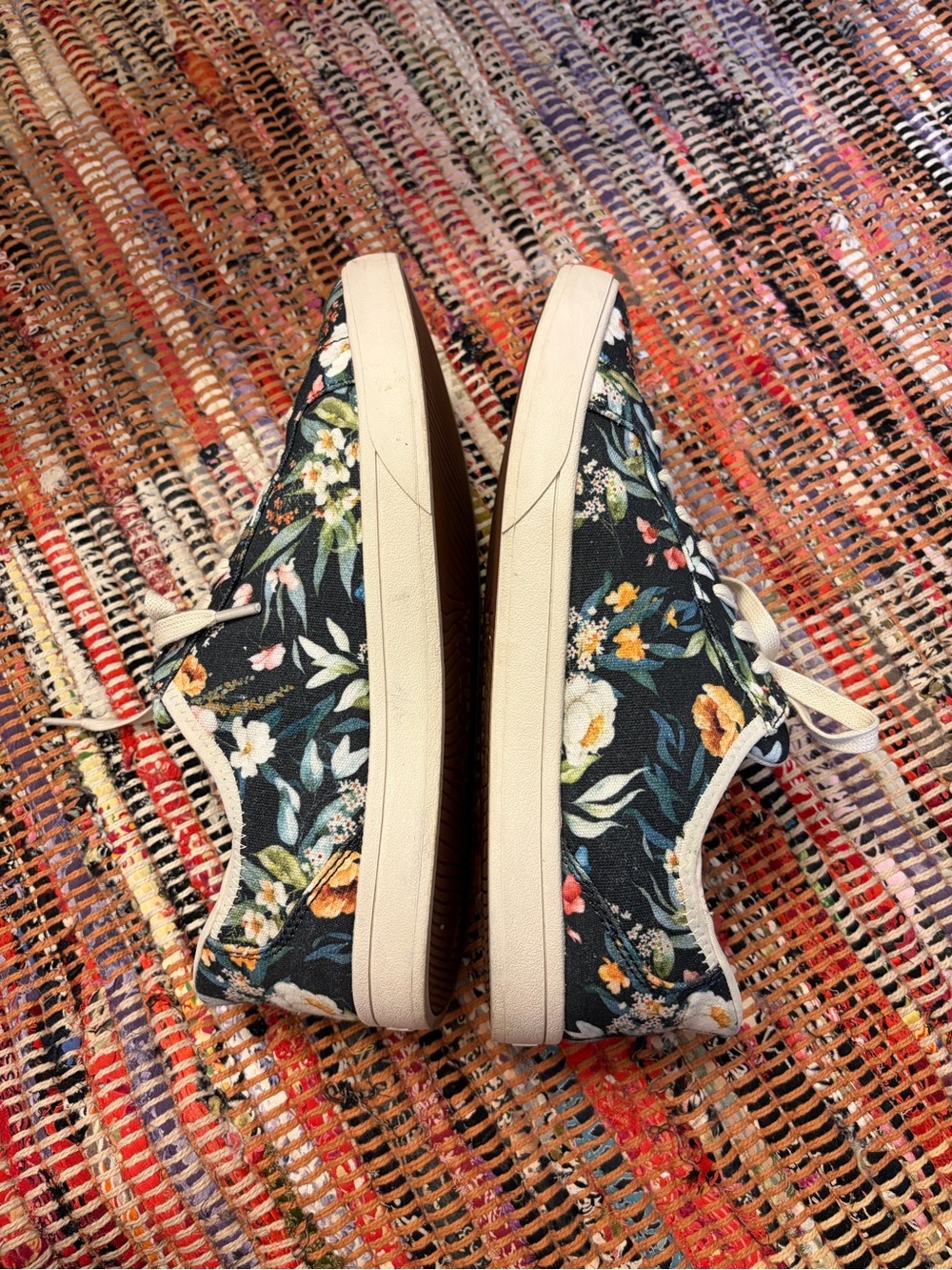 Kizik Irvine Floral Sneakers - Picture 3 of 7